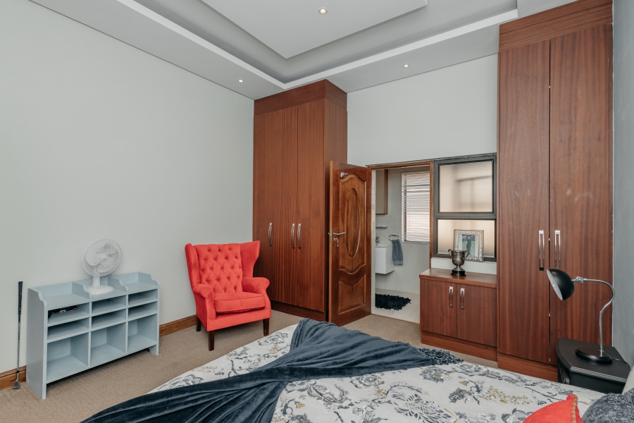 4 Bedroom Property for Sale in Baronetcy Estate Western Cape